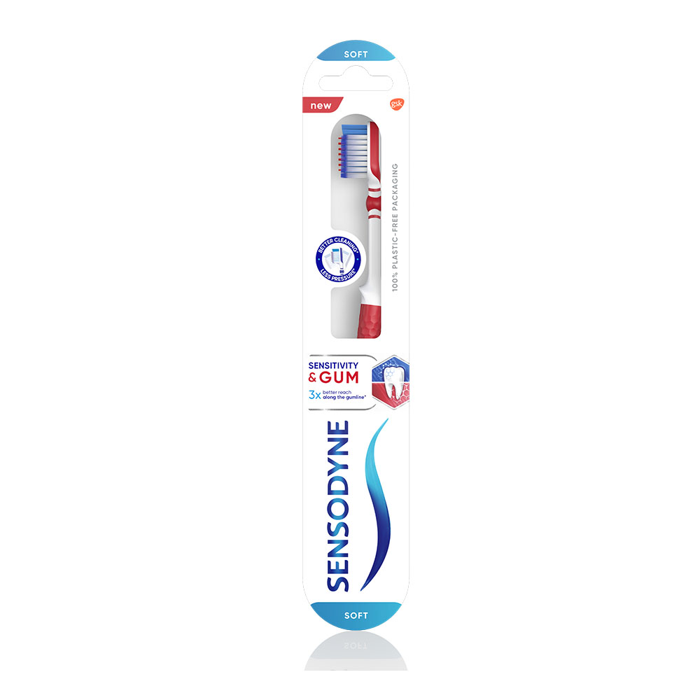 SENSODYNE Sensitivity & Gum fogkefe lágy sörtékkel (1db)